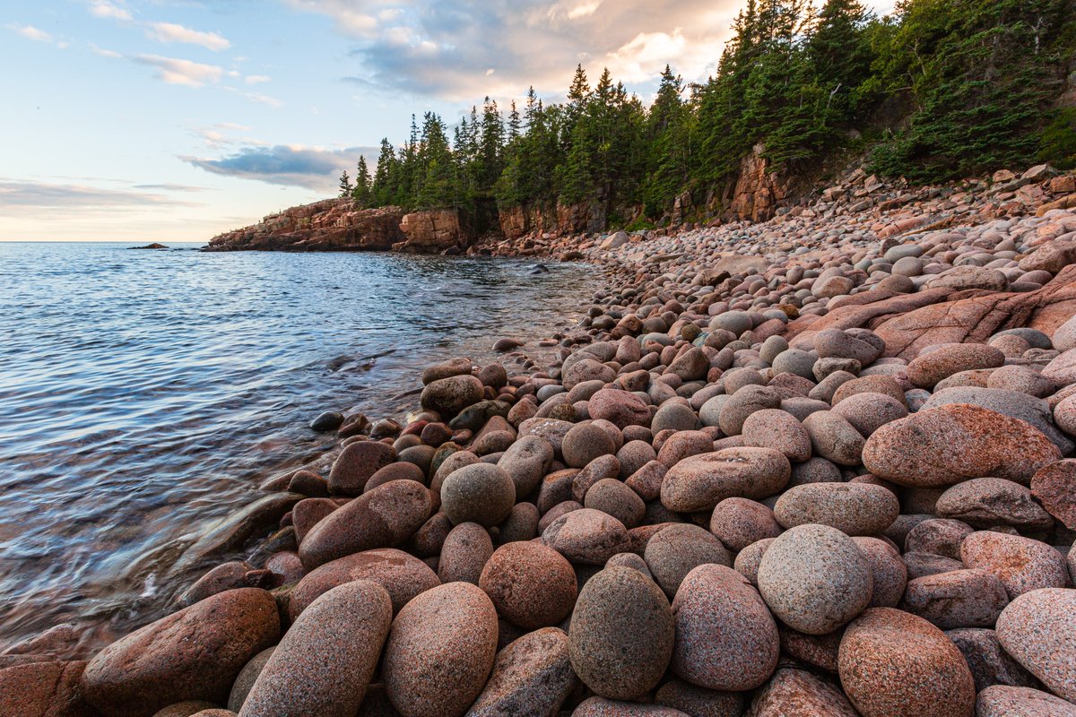 JohnGetchel's tweet image. Today’s Daily Picture Theme is ‘Rocks'

QP or reply with your own photo.

Min: Boulder Beach, Acadia National Park Maine.
