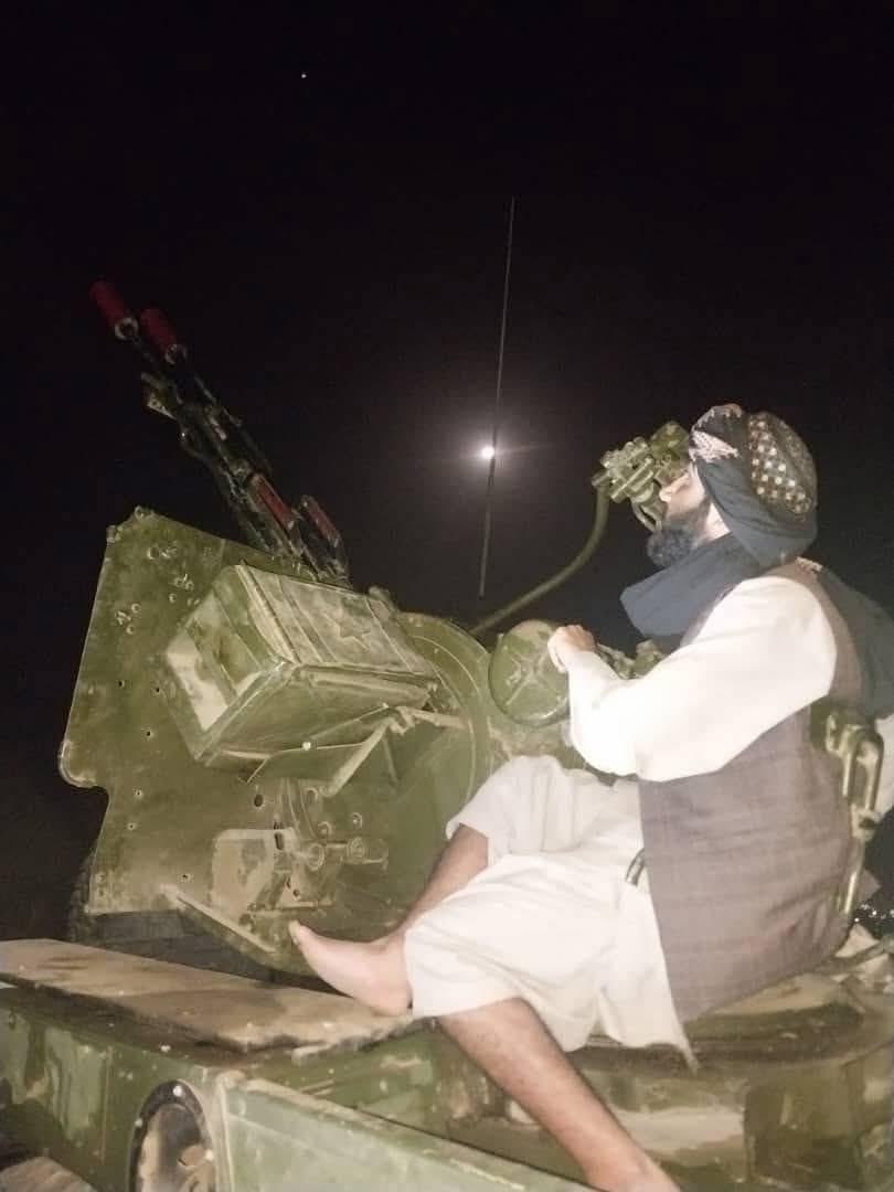 HekmatSherzai's tweet photo. ته اولسه خوب کوه
زه درته بیدار یمه
زه دې چوکیدار یمه

#Afghanistan | #army | #ردالظلم https://t.co/SZQnAY8OtA