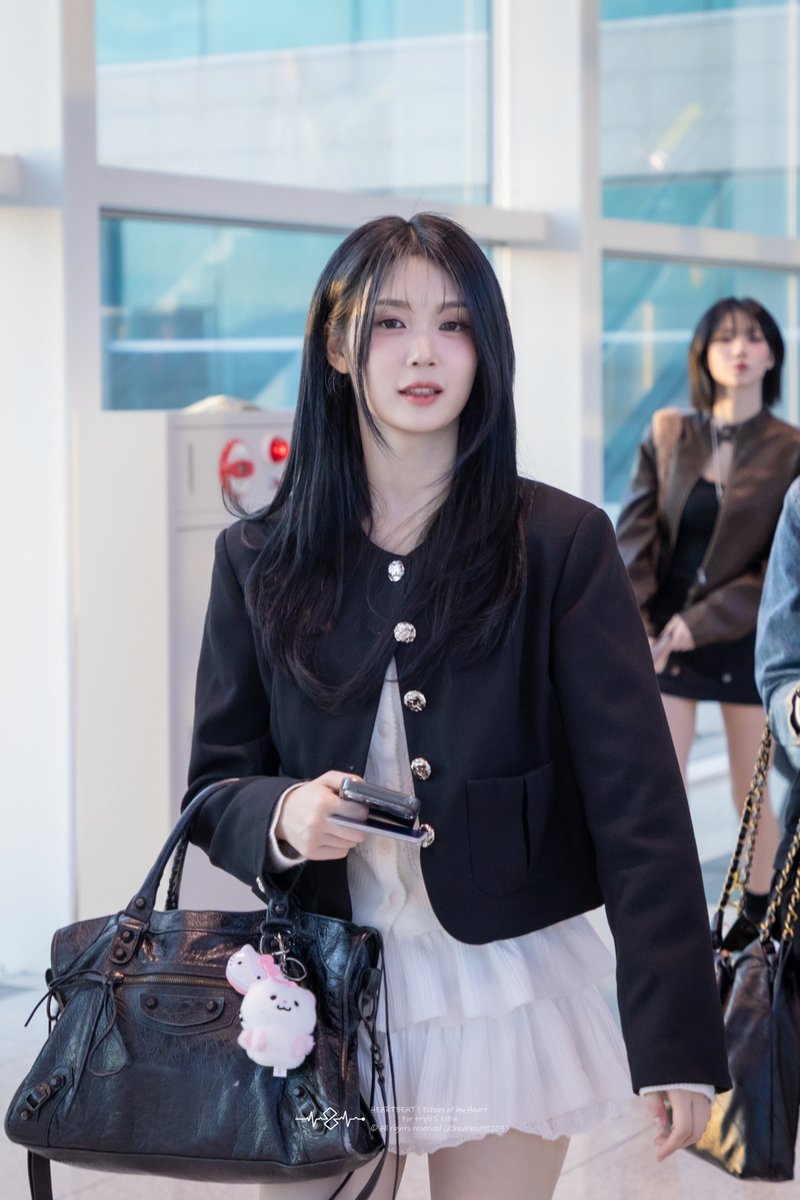 heartbeat0203's tweet photo. 260227 ICN #공유빈 #유빈 #트리플에스 #YuBin #tripleS https://t.co/qZY9Yo1qHS