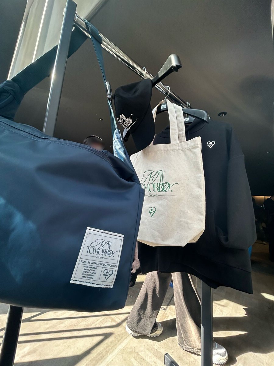 📢]グッズ販売中！ ⏰~18:00公演終演後30分まで 📍立川ステージ