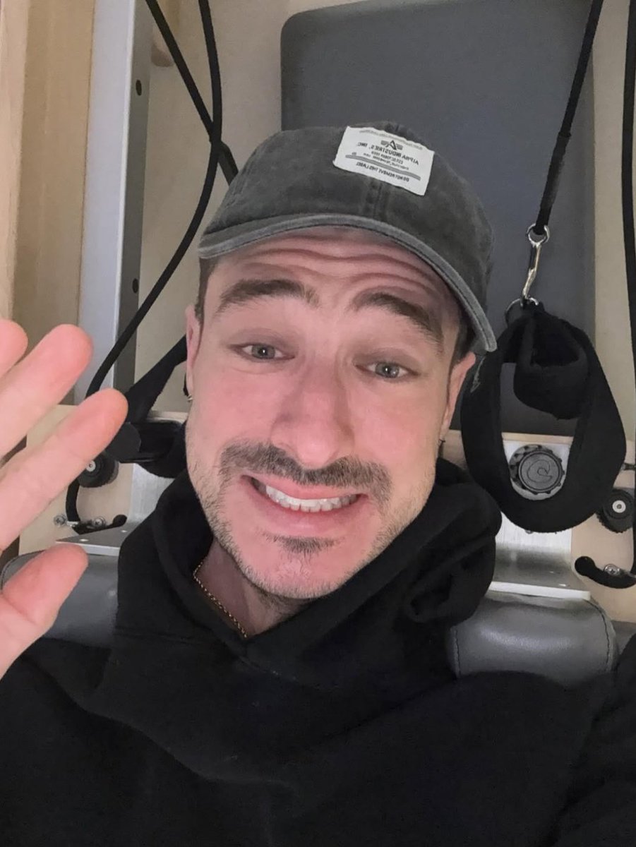 archivemumford's tweet image. 👋😬