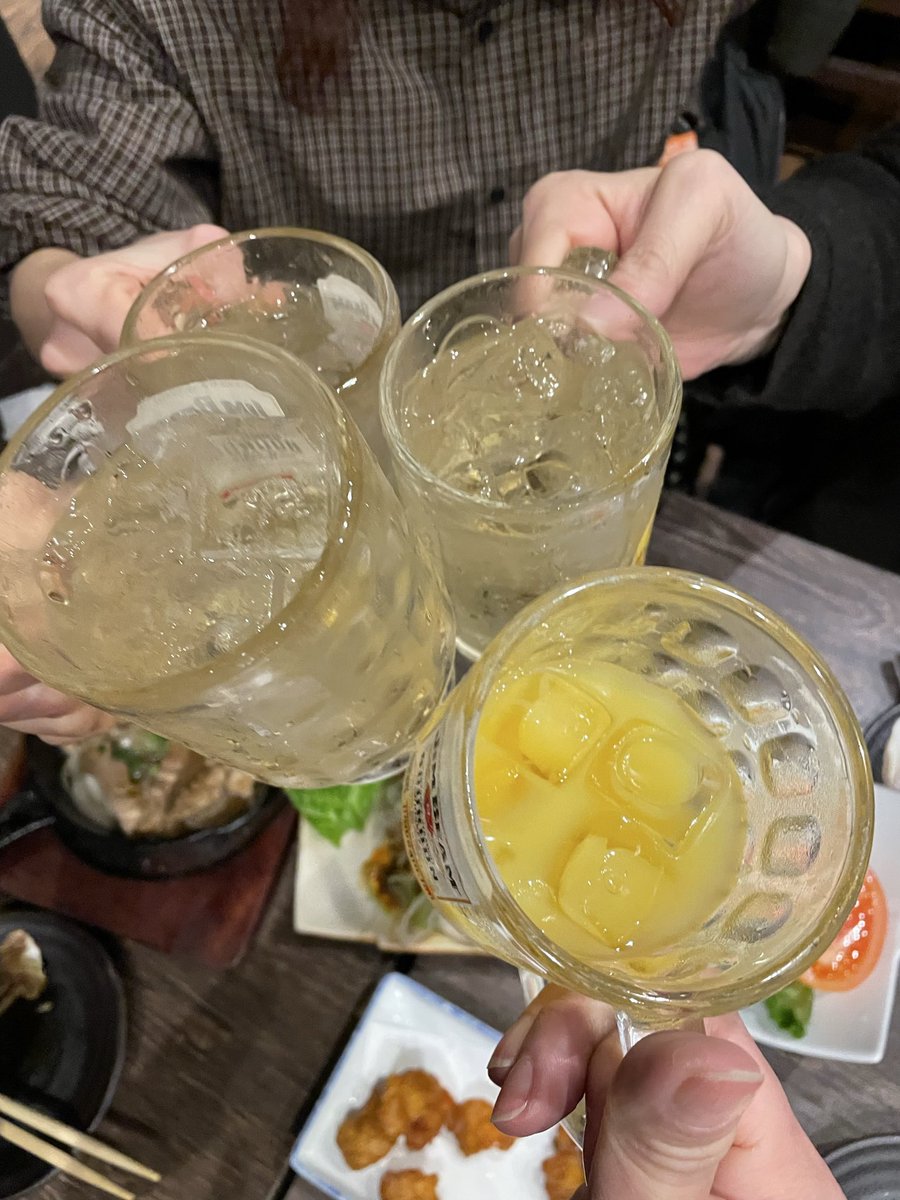 Kawori_ushi99's tweet photo. #Nothings
150番台で最前列入れるんだ?って言われたけど違うんです
最前列のお姉様が優しい方で、入りな!って入れてくれたんです
ありがとうお姉さん
ライブ最高でした
何がって現地みんな大興奮で今夜最高だったね!!!!と口を揃えて叫ぶほど最上級だった(語彙0)
ナッスングス愛してる🍐 https://t.co/zdepZWhv2M