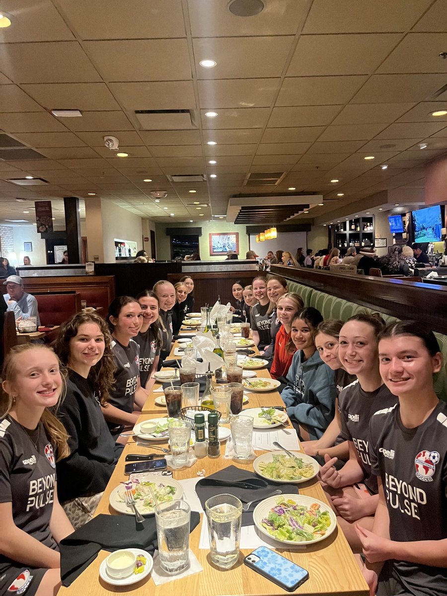 ISCgirls tweet media