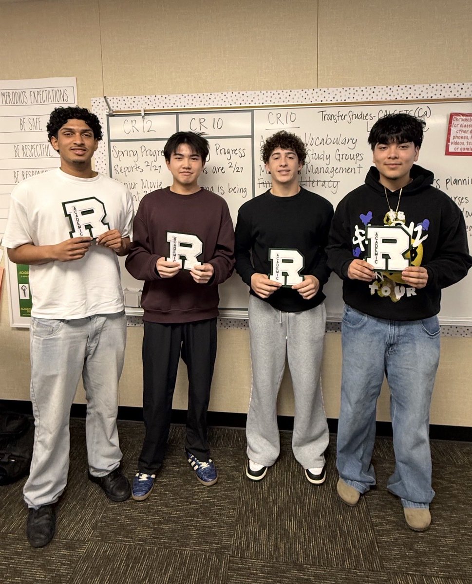 FSUSD Early College High School tweet media