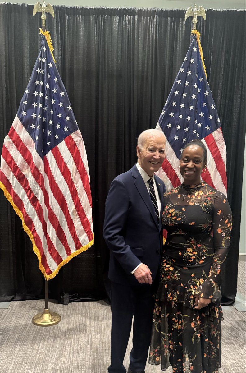 ashley nicole williams tweet media