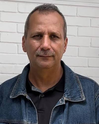 Familiares y amigos del profesor universitario Rafael Torres alertan sobre graves riesgos para su salud mientras continúa detenido en la cárcel Yare II.

Informan que su condición de salud es crítica debido a complicaciones por la diabetes que padece.

Exigen que se se cumpla con