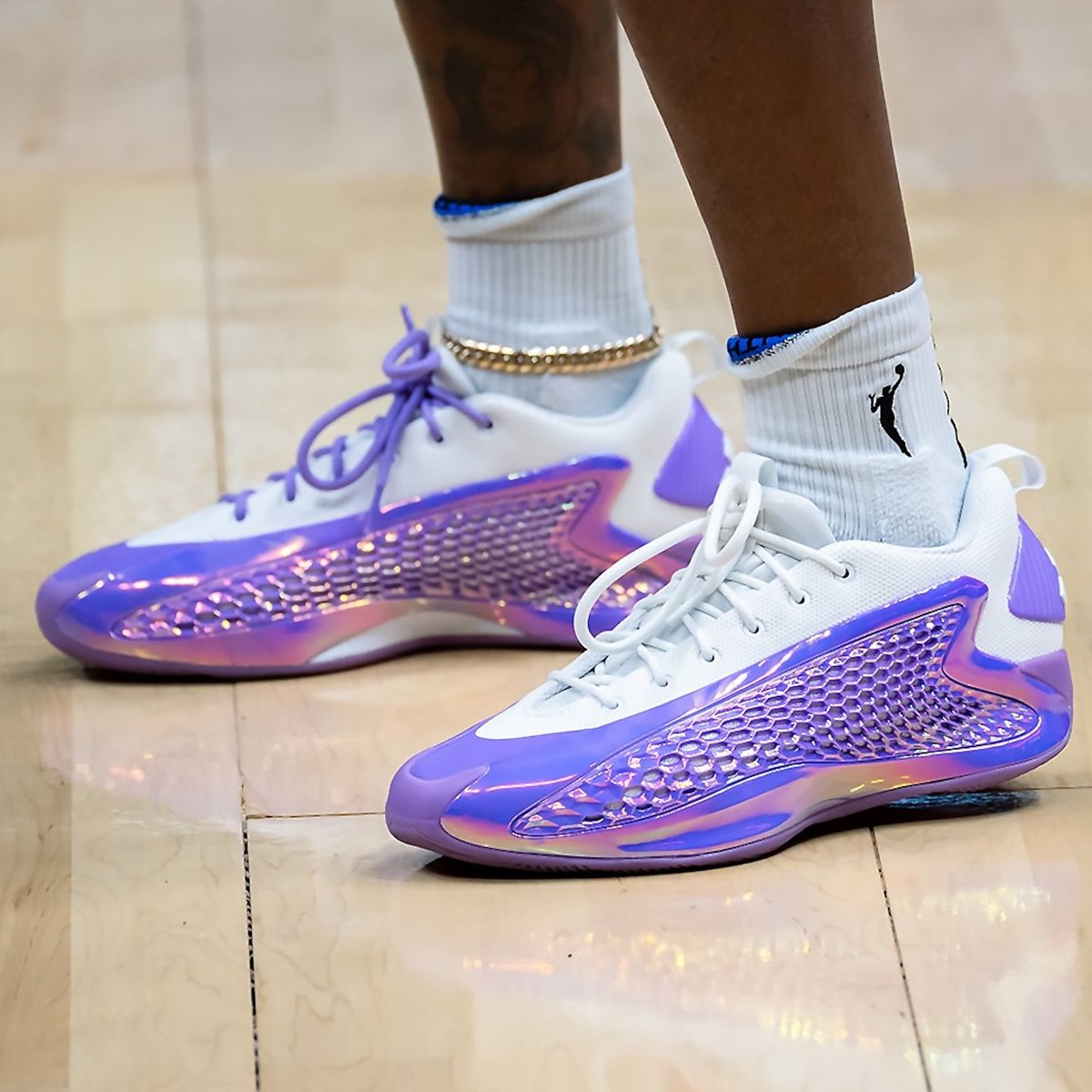 House of Heat° tweet media