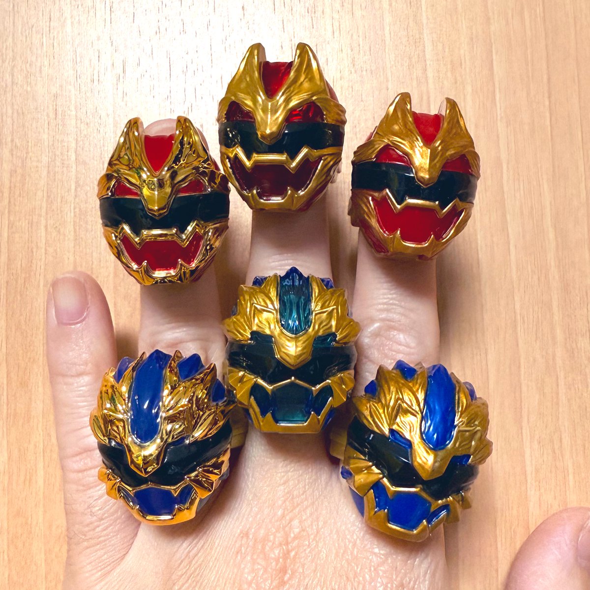 バンダイから、スーパー戦隊チョコの『センタイリング ゴジュウウルフ