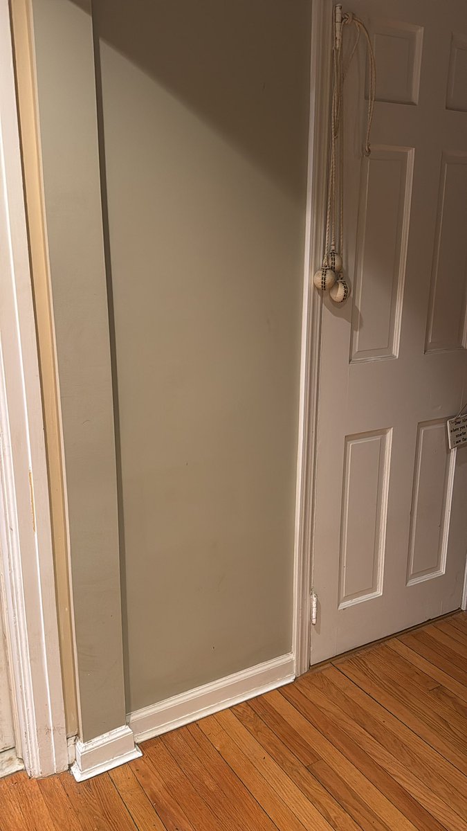 Scrolling Twitter and finding my boyfriends house is crazy