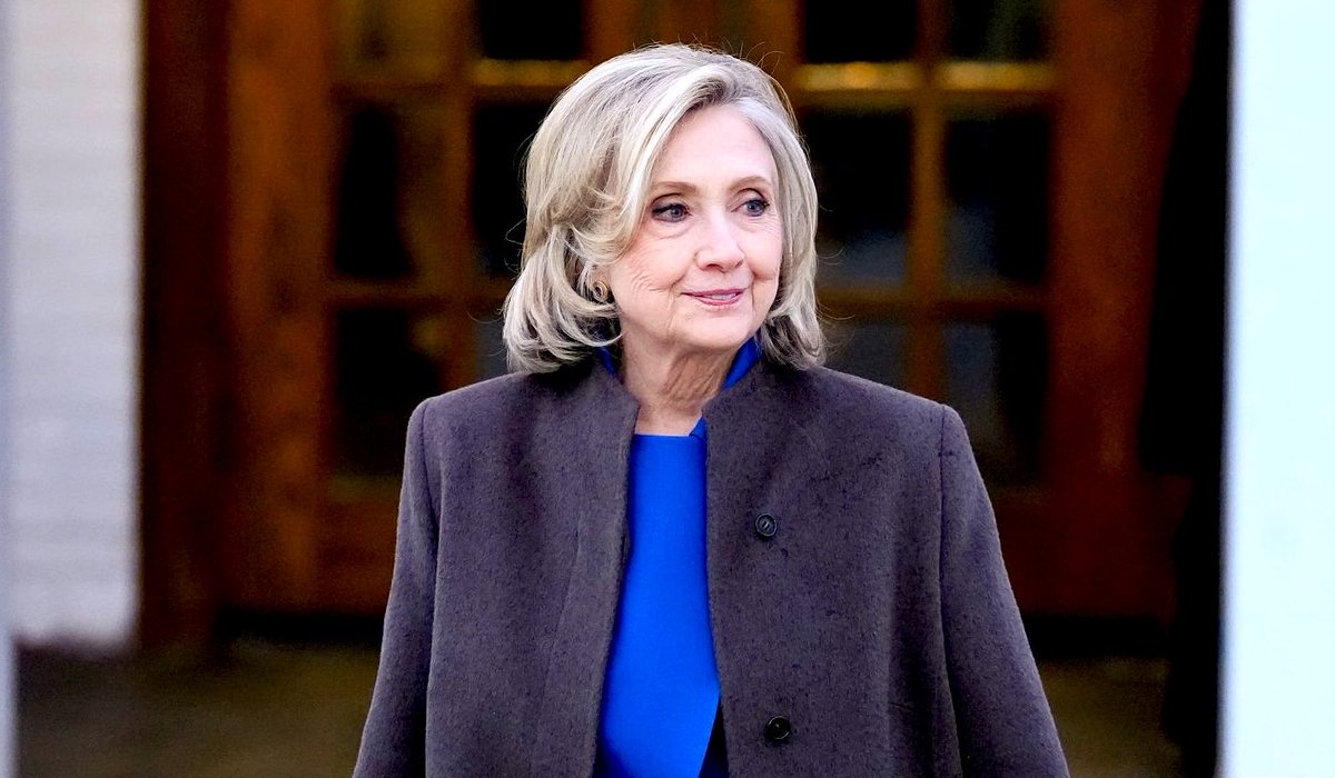 lawswoon's tweet photo. And Hillary Clinton comes out on top again. https://t.co/h24RnLivQB