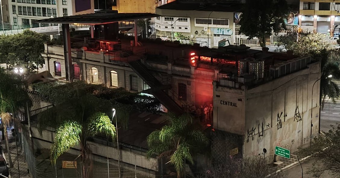 fui pesquisar o lugar da festa e tou encantado com a berghain paulista