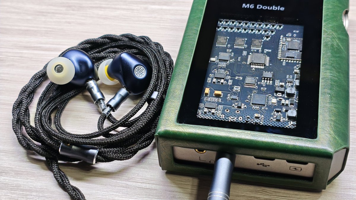 皆様おはようございます☀ 今朝のお供は □HAKUGEI MIDNIGHT × HAKUGEI