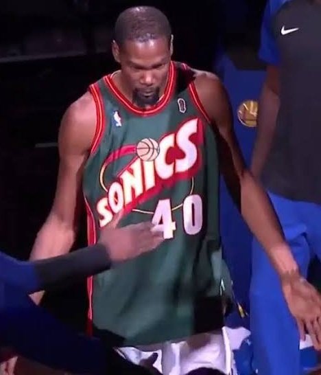 .<a href="/KDTrey5/">Kevin Durant</a> should come back to Seattle 🙏