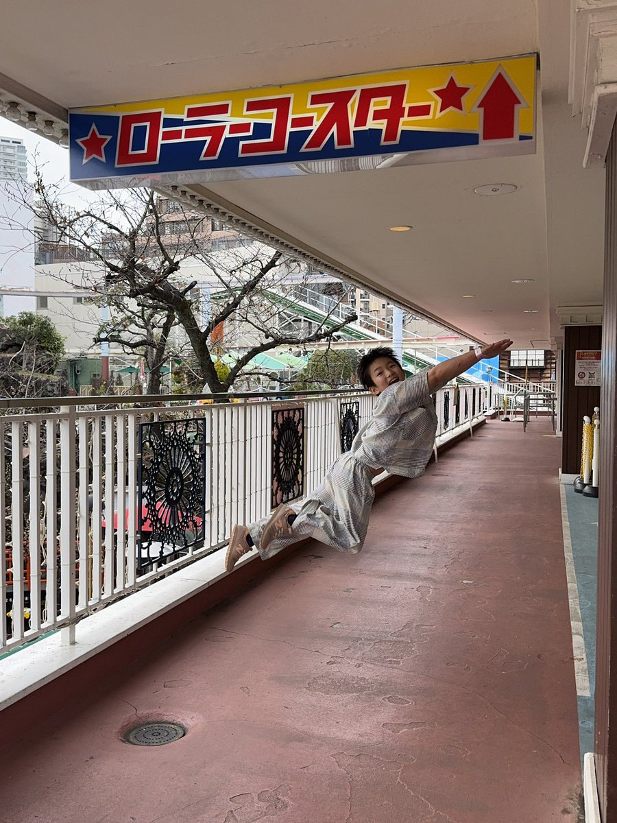 boite_tv's tweet photo. 本日28日(土)は
おやつの時間過ぎくらいから
とのまりこもお店に出ます
プチモンはどこかで合流しますが
まだ何時に来るかは
わかってません
親戚のお家にお泊まりに行き
親戚のお姉ちゃんたちに
遊んでもらってます😉 https://t.co/Cmt6UlrK1l