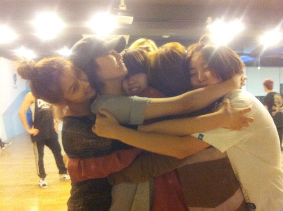 tracesof4minute's tweet photo. All 5 members of 4MINUTE have officially confirmed that they didn’t want the group to disband. 

The hatred that I have towards that *#%@! company is unbelievable. https://t.co/xIRaa9ymUj