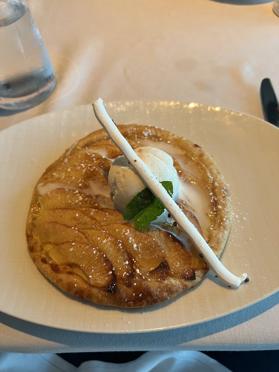 Dessert French apple pie