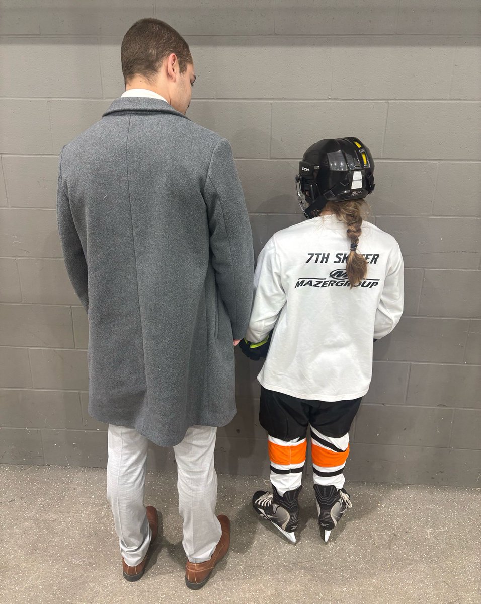 winklerflyers's tweet image. Huge thanks to Blair Brown U11 here in Winkler!

@MazerGroup 7th Skater!

#GOFLYERSGO #ORANGEANDBLACK