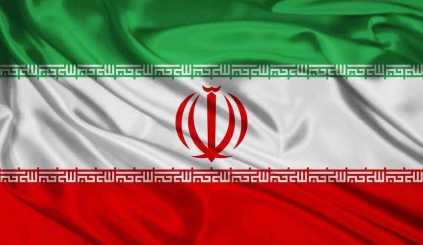 مـن‌کـیستم‌کـه‌بـهرتوجـان‌رافـداکـنم؟ 
ای‌صـدهـزارجـان‌مقـدس‌فـدای‌تـو🇮🇷:)
#جان_فدای_پرچم
#جانم_فدای_پرچم