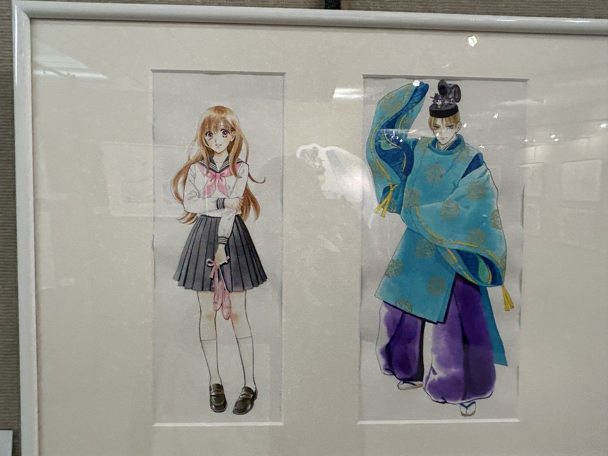 昨日は上田倫子先生の原画展に行きました!ものすごすぎて、目が大喜びです。瞳の美しさ力強さ!衣装の模様の細かさ!美麗✨眼福!!🥰スケブに弁慶描いてきました✨たっぷり堪能したあと、上田先生と麻生みこと先生とお茶して楽しかったです!青山のGaFaさんで明日まで!🙌 