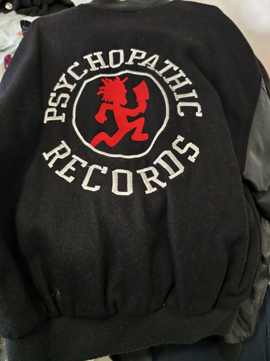 Quemical's tweet photo. Moving day. Dug this out of the closet. Still one of my coolest possessions. https://t.co/e1qxUc5ZNl