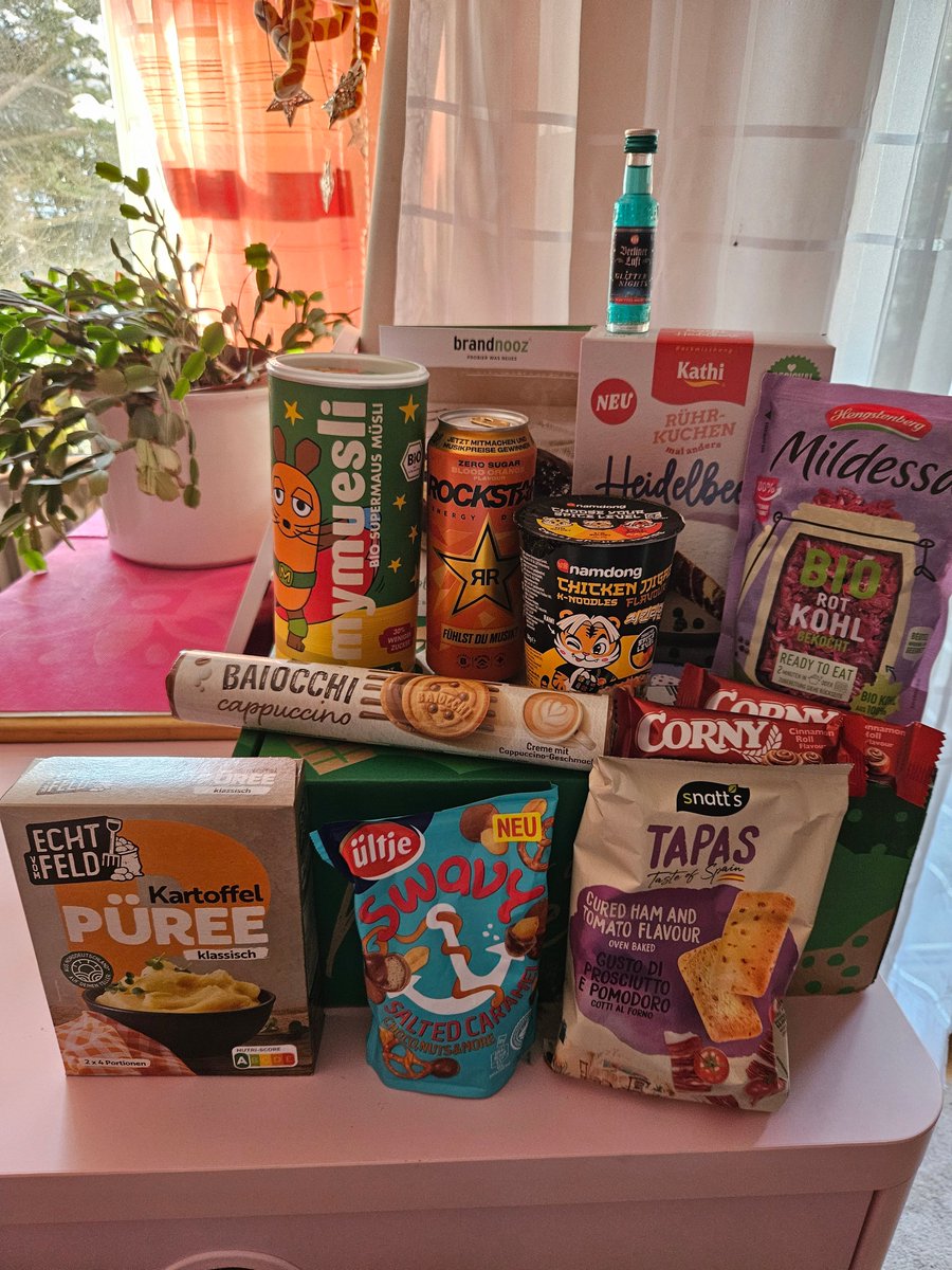 *Werbung*

Die <a href="/brandnooz/">brandnooz</a> Classic Box Februar enthielt tolle Produkte. Boxenthema: "Lieblingsmomente".

#brandnoozbox #classicboxfebruar #box #ausgepackt #Lebensmittelbox

Auf dem Bild seht ihr den Inhalt: