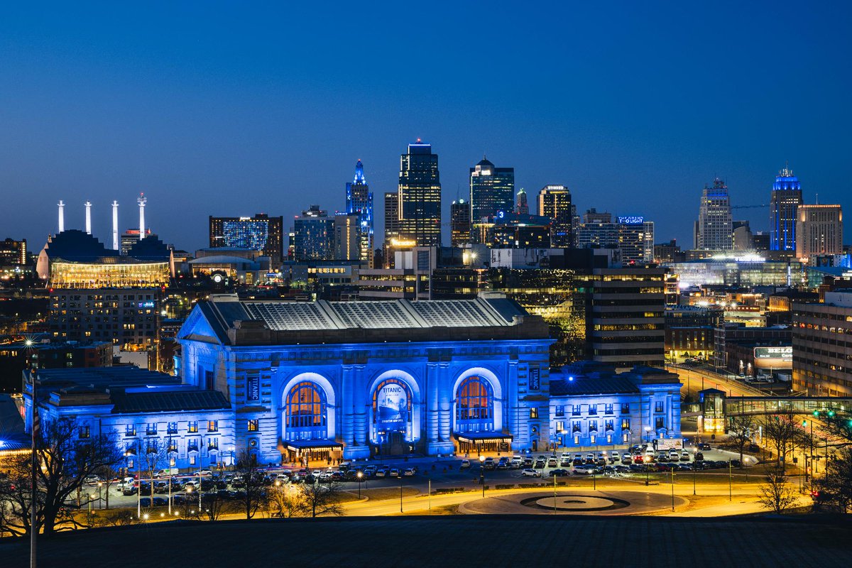 SportingKC's tweet photo. There's no place like home 💙 See you tomorrow, KC! https://t.co/Qh46lM41vw