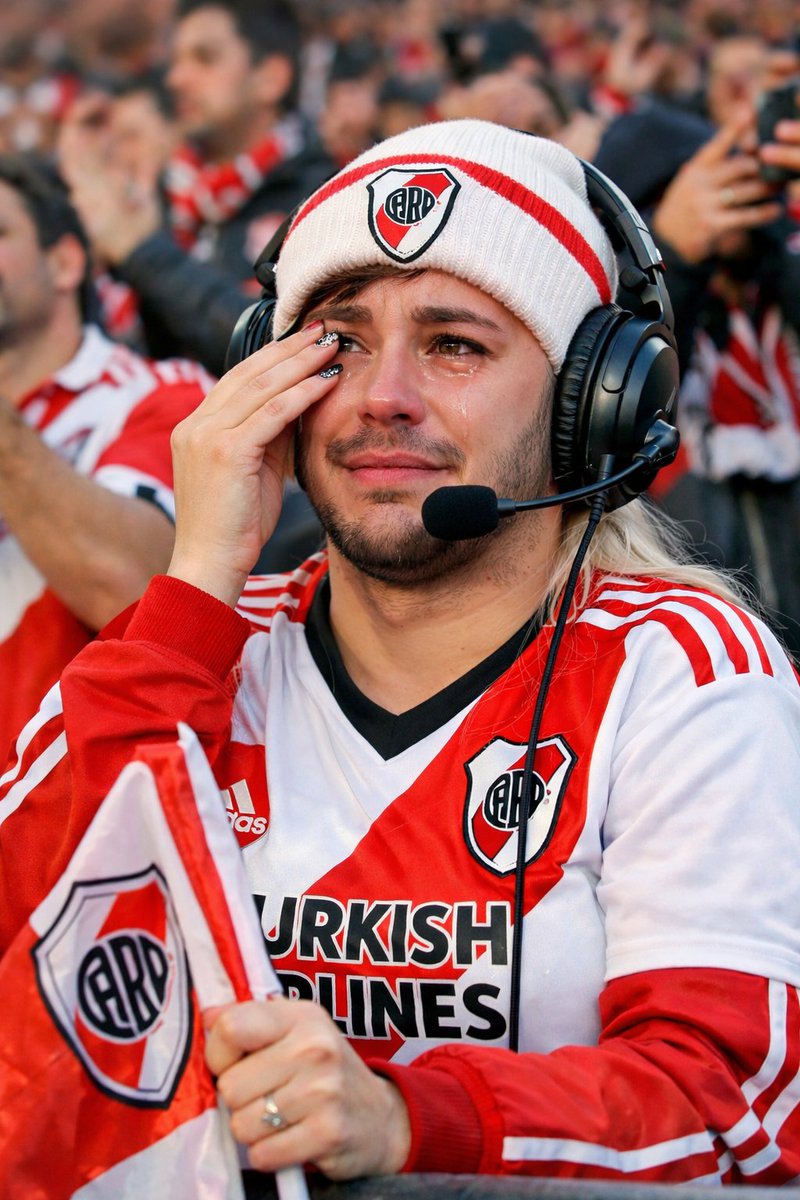 flash787rami09's tweet photo. La cobra ayer en el partido de despedida de gallardo por eso no prendio ayer @lautarodeIcampo MERCENARIO https://t.co/rtrglFrLE2