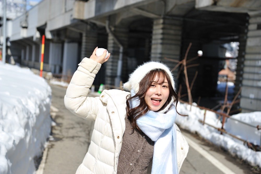 ioloid's tweet photo. @hiro_giga 

雪遊びしよー！❄️ https://t.co/o1psyBlIZe