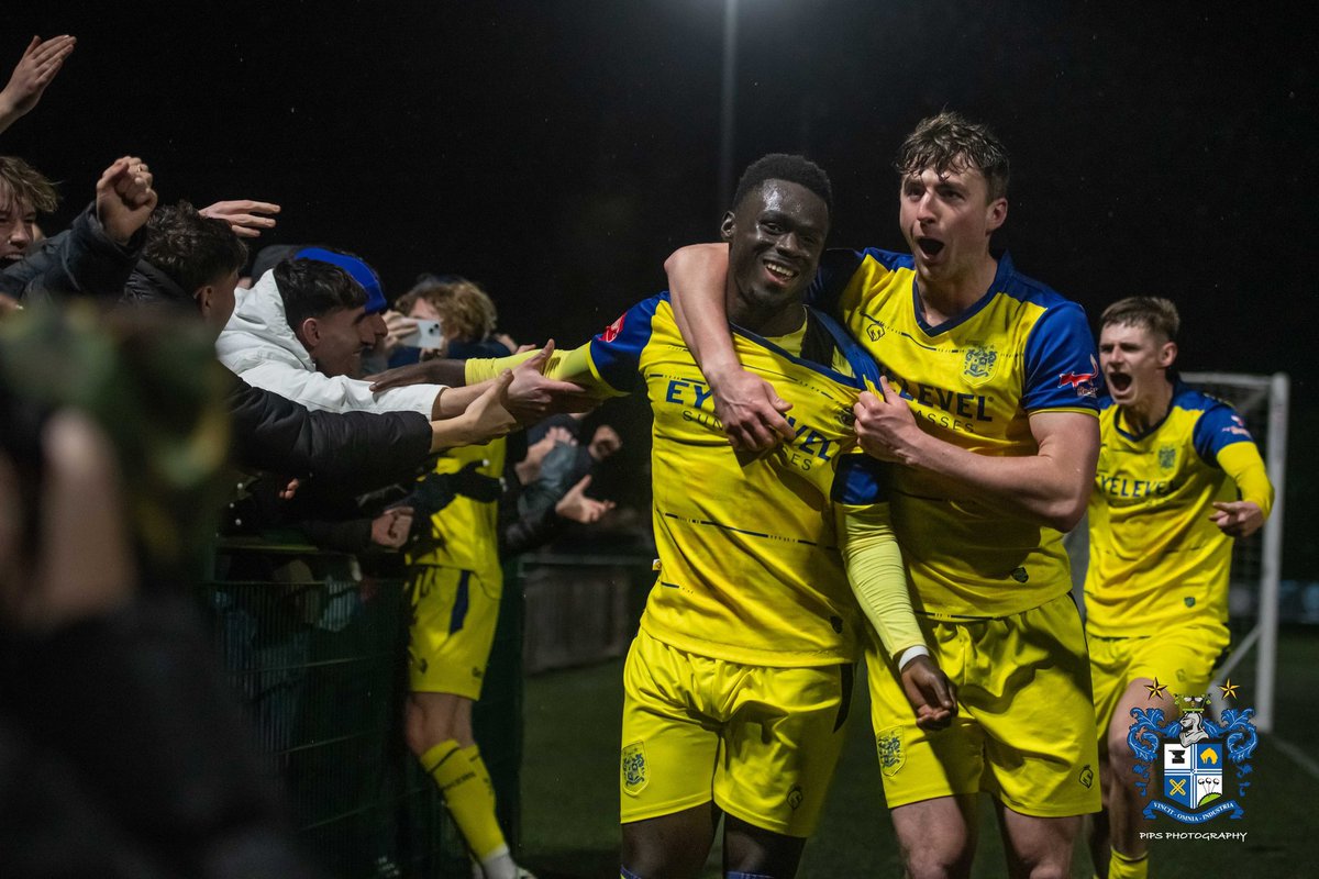 Philhill1961's tweet image. 🔴⚪️ @lowerbreck 0-3 @buryfcofficial 🟡🔵
Another brilliant display from the lads tonight…AND STILL!!! Top of the league…GET IN!!!UTS!!!
#buryfc #shakers #nonleague #northernpremierleague @officialnorthernprem