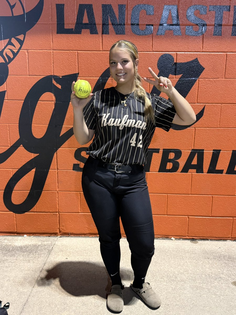 Isabella Phiffer tweet media