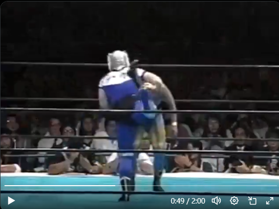 フロントネックチャンスリー 大好物なんです。