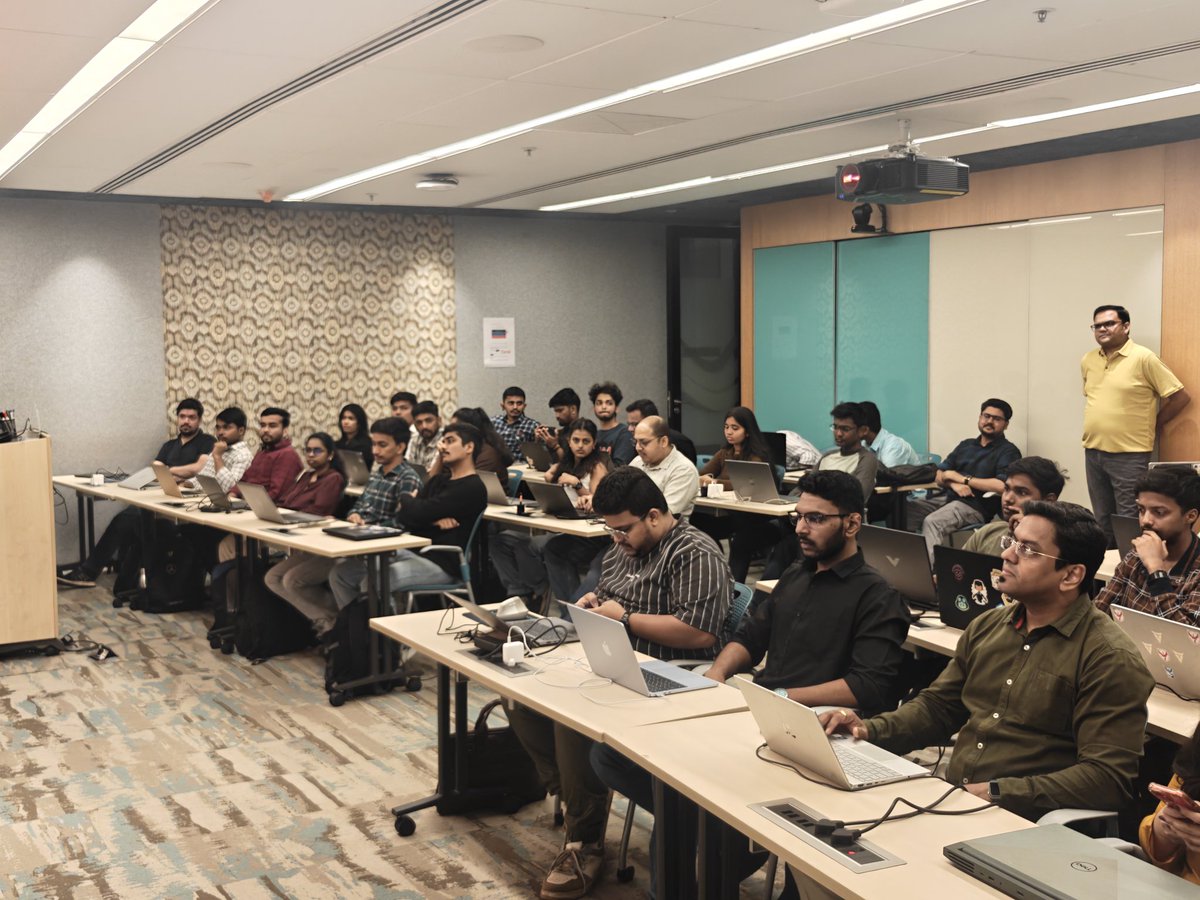 Hackerspace Mumbai tweet media