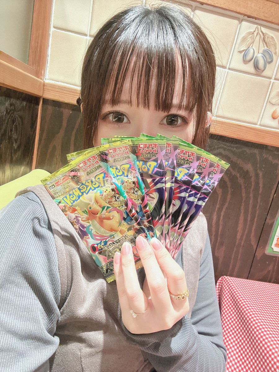 ちあもあ！はゲーマーアイドルということでオンラインゲームに加えてポケカはじめました。