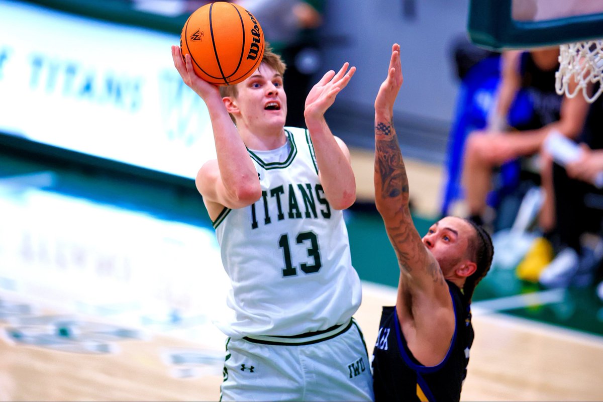 Illinois Wesleyan Athletics tweet media