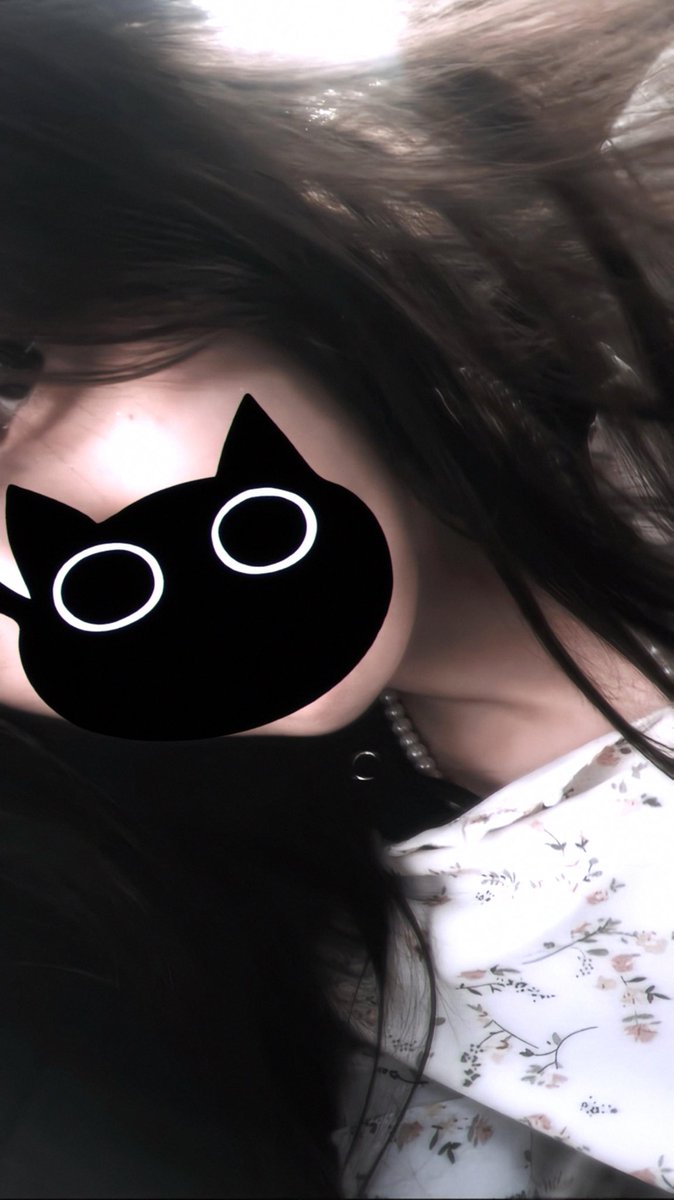 Elle Rishe tweet media