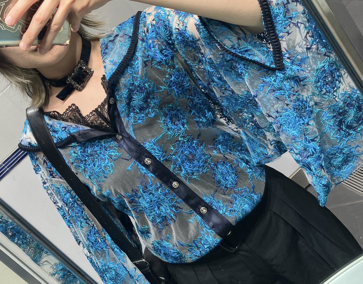 Unaddressed Requiem studs leather chokerも存在感あってめちゃ良い