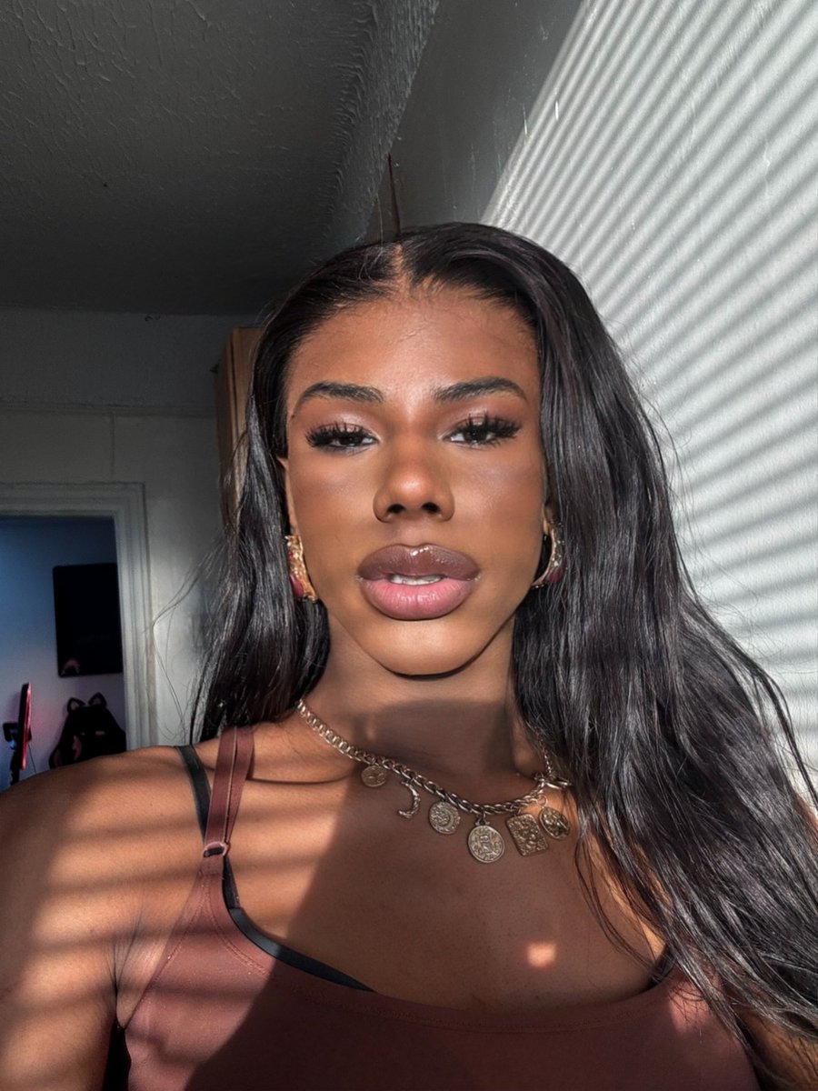 𝘼𝙈𝙄𝙇 💸 tweet media