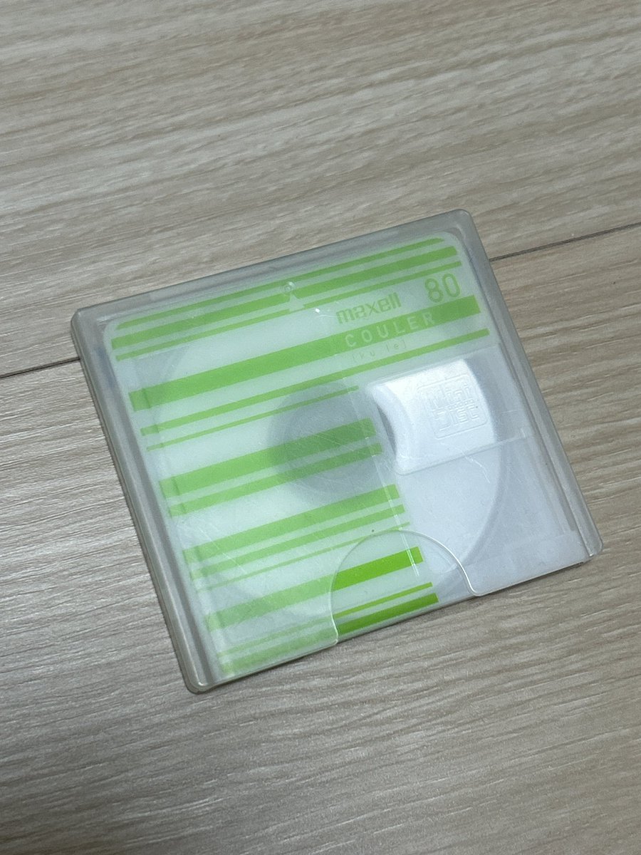 息子の部屋を作るために断捨離中 平成にタイムスリップしそうです…🥹