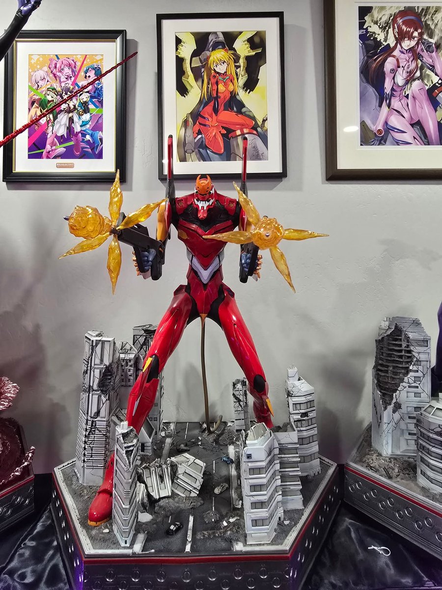 WeebCollector tweet media