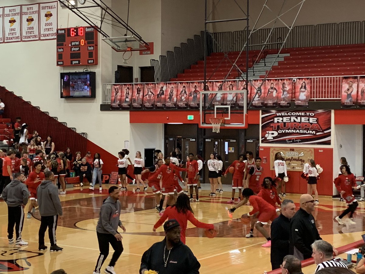 thedullguy's tweet image. Algebra in the daytime, ball at night. It’s how the @morton_hammond Governors roll. #GoGovs #MansionMentality