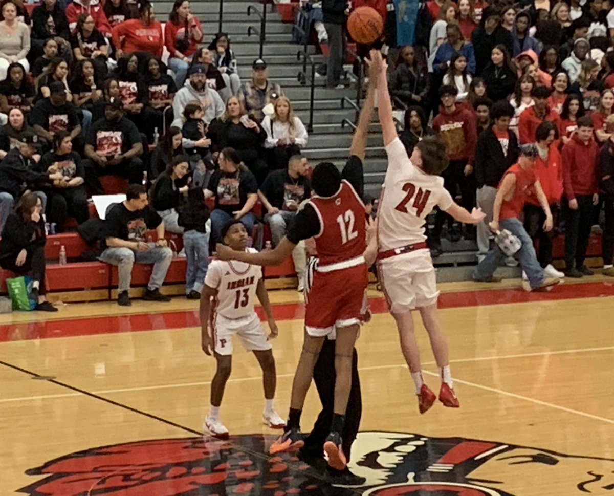 thedullguy's tweet image. Algebra in the daytime, ball at night. It’s how the @morton_hammond Governors roll. #GoGovs #MansionMentality
