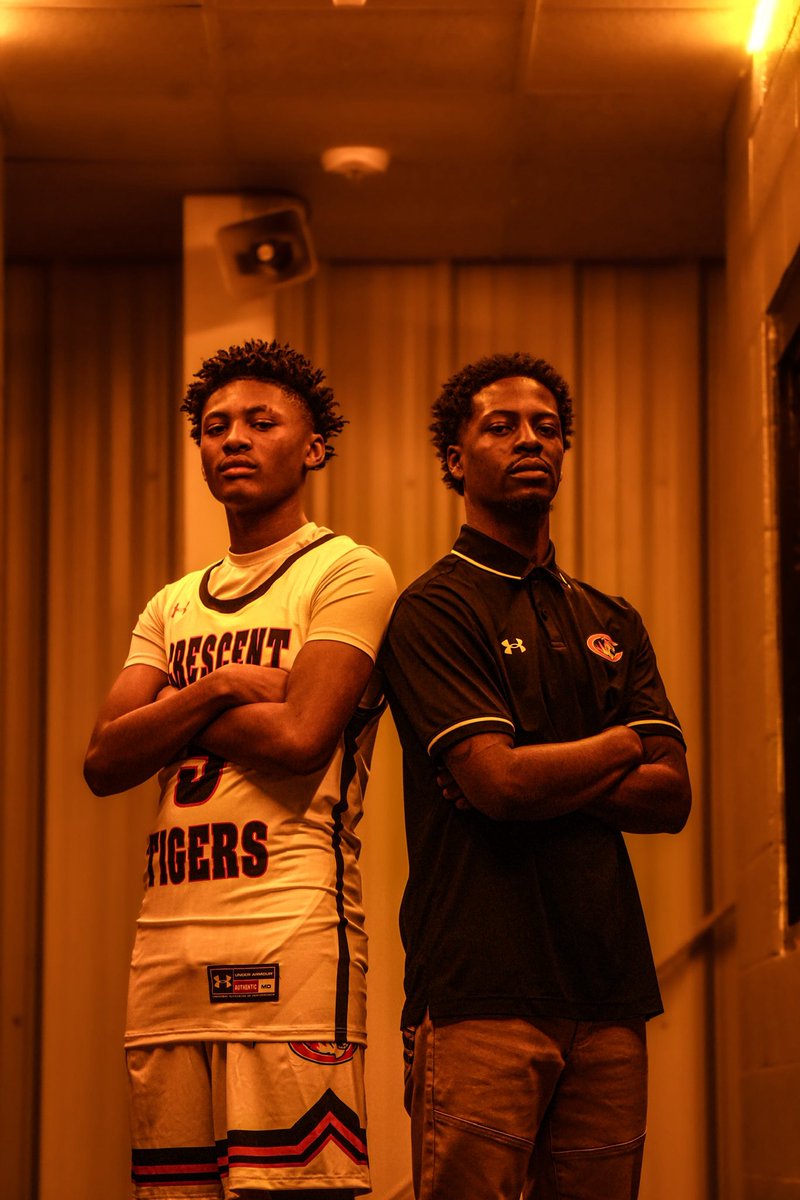 Coach Lee tweet media