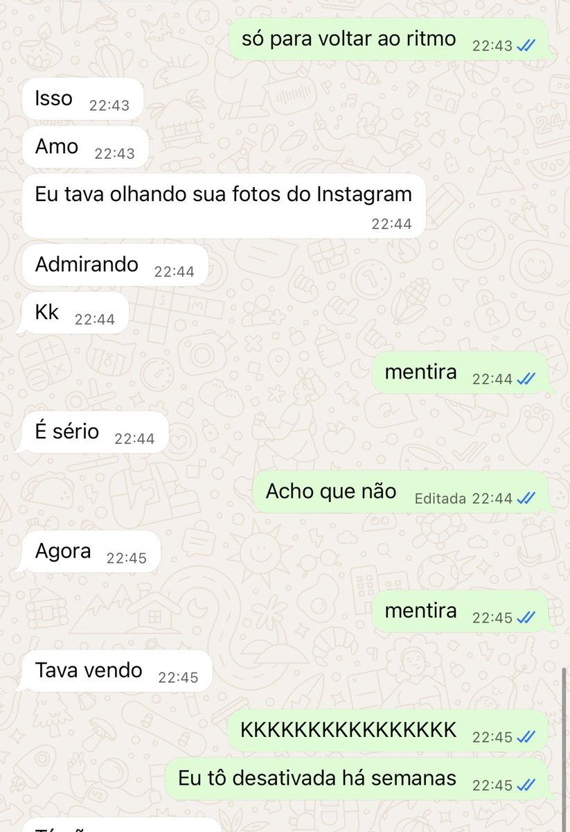 uimylena's tweet photo. Adivinhem o gênero https://t.co/y4bFmpD2GR