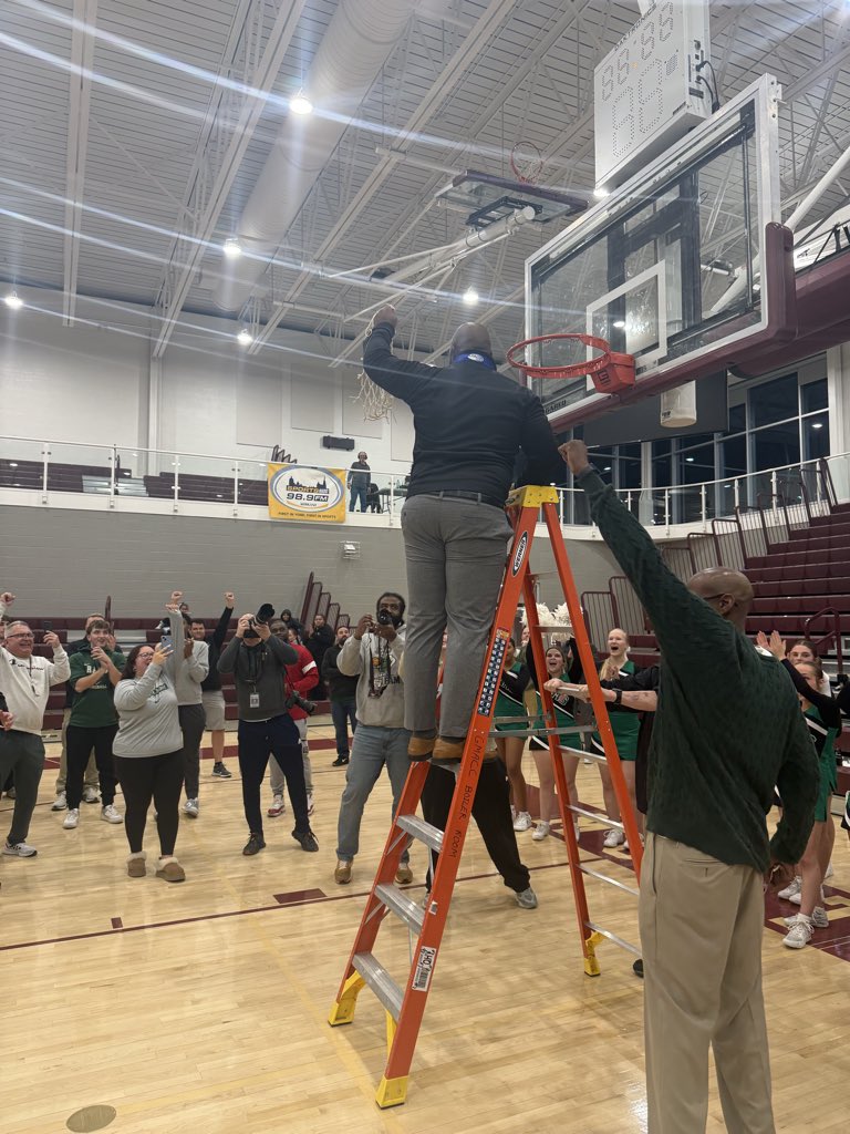 CD Athletics tweet media