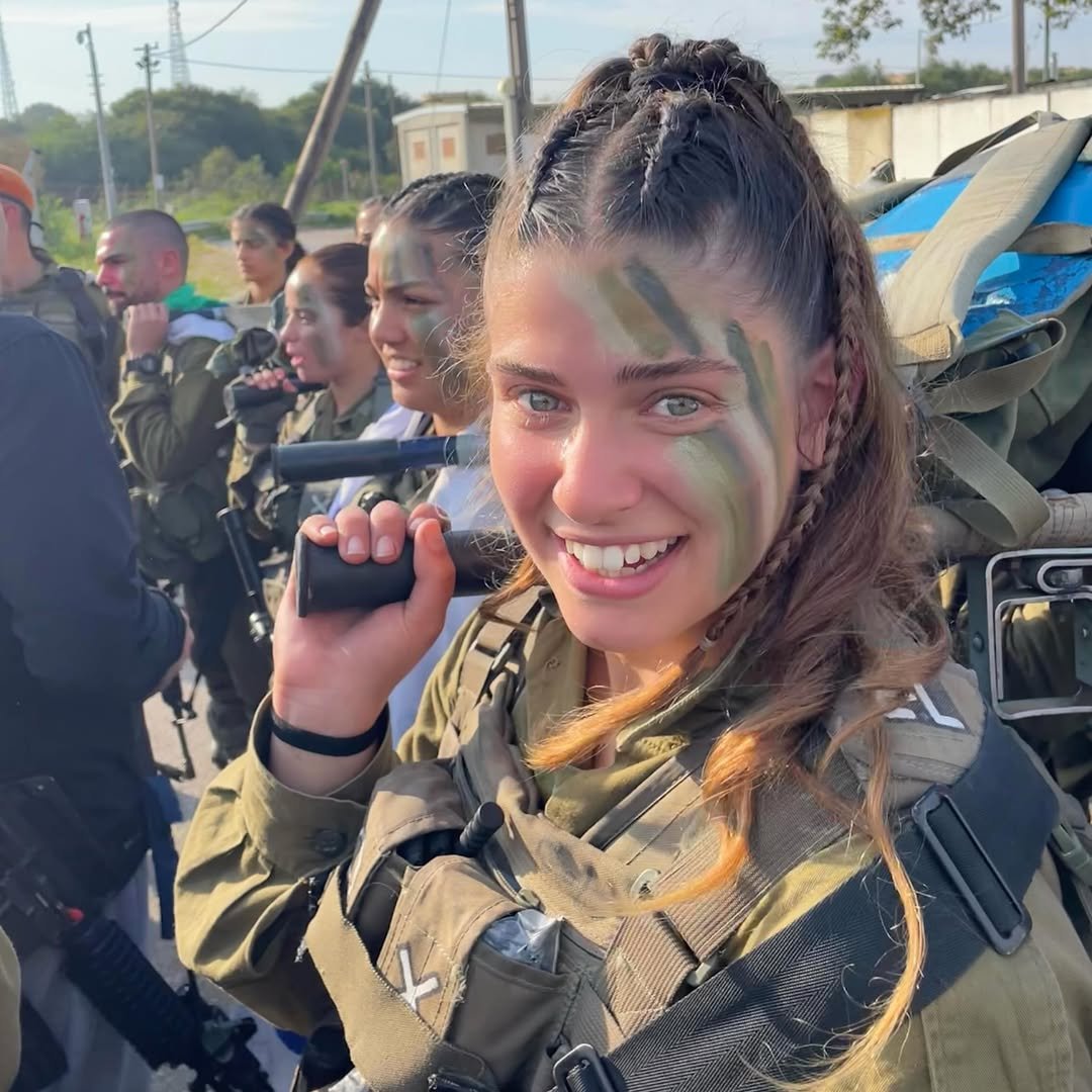 Eden Alon Levi. 19 Years Old From Nirit.

On October 7 when dozens of terrorists tried to enter the base, she protected her soldiers with her body and in her fall saved the lives of 100 recruits.

WHAT A STRONG WOMEN.

May her memory be blessed.
