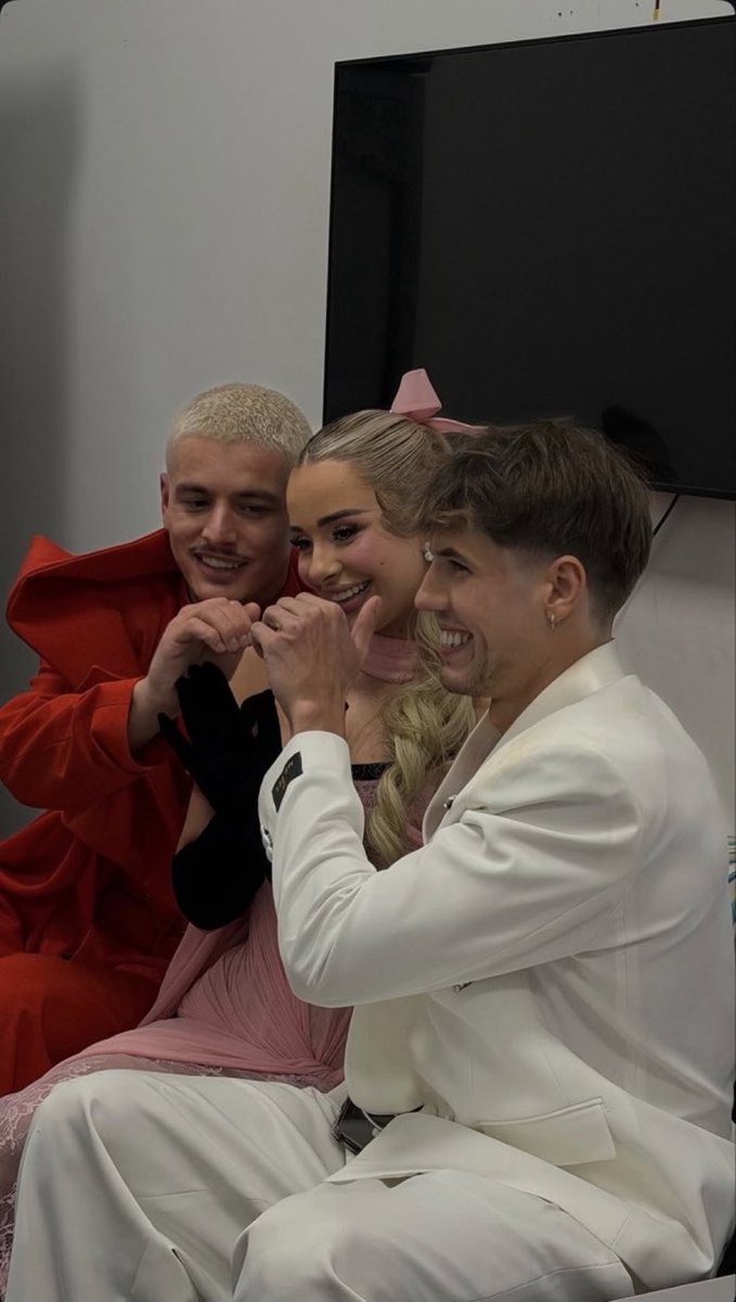 OOOO IDUUUUU
#bbvipks4