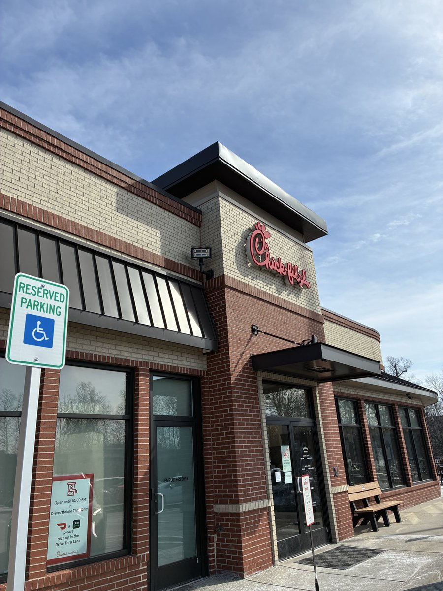 Mr_Jon_Winkle's tweet photo. Escape school and take a bus to @ChickfilA to get mid-day milkshakes?  Let’s go!!  #OPsharks https://t.co/bzemZnwisO