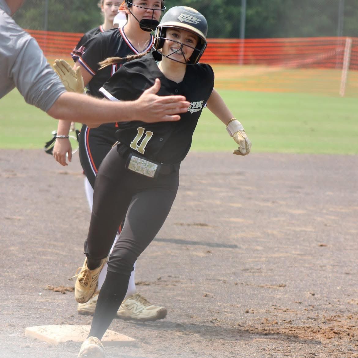 Addison Moore tweet media