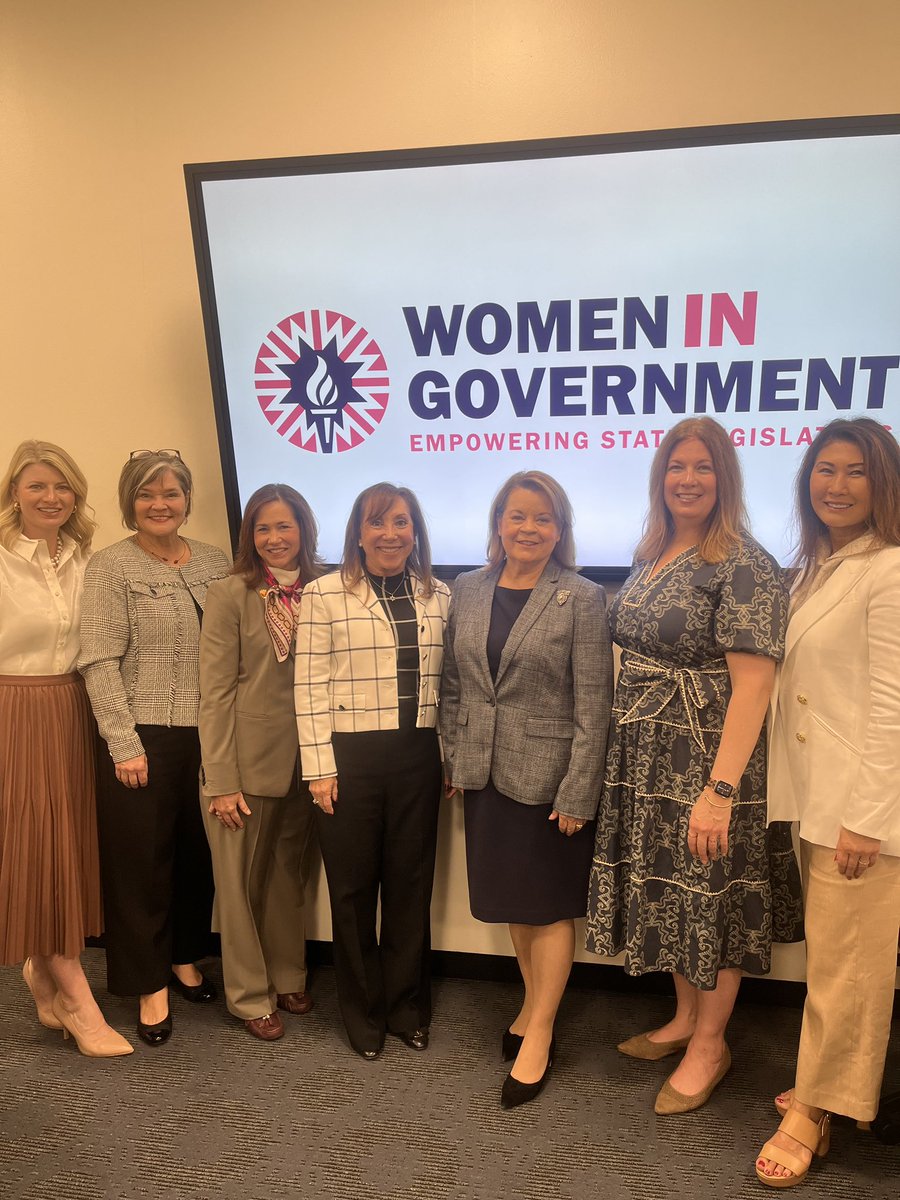 WomenInGovt's tweet photo. Sunshine, Session and Strong Leadership! We made our FOURTH state visit of the year to the #FloridaCapitol and we loved every minute of it. Next up is the Heart of Dixie! https://t.co/4iehLfKz9h