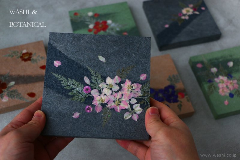 15cm角の小さな世界に、草花の息吹と手仕事の温もりを。 「押し花入り